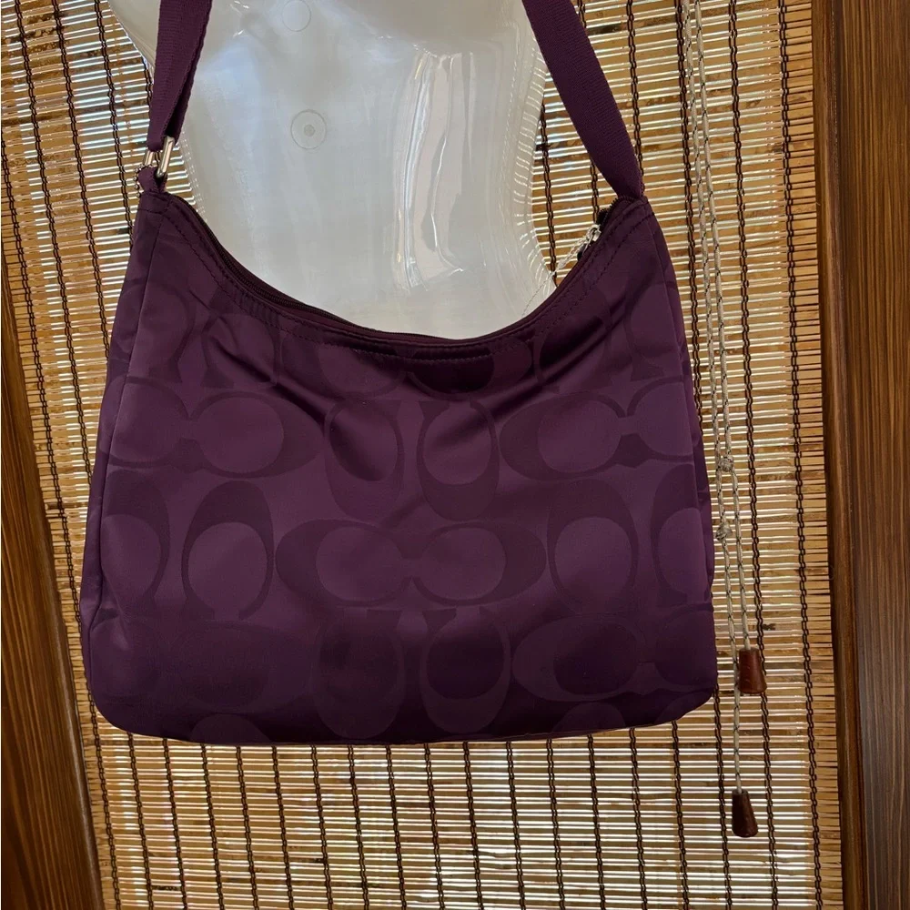 COACH Getaway Nylon Shoulder Bag Rich purple - Picture 3 of 14
